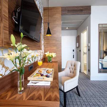 Royal Ariston 5*