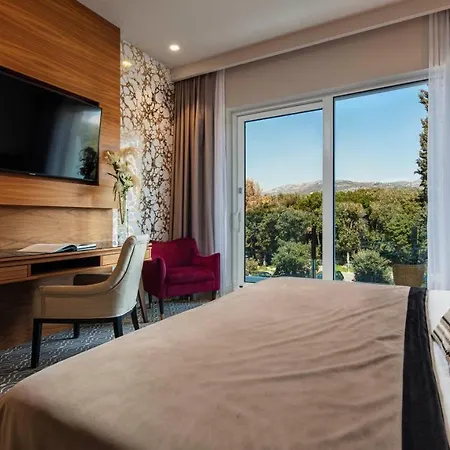 Royal Ariston 5*