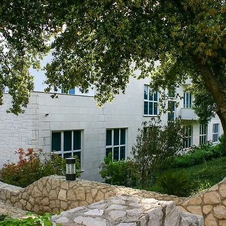 Royal Ariston Hotel 5*